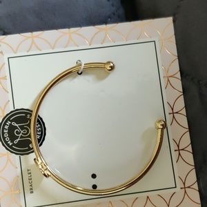 Bracelet